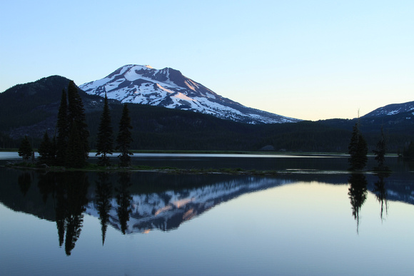 South Sister from Sparks Lake at Sunrise